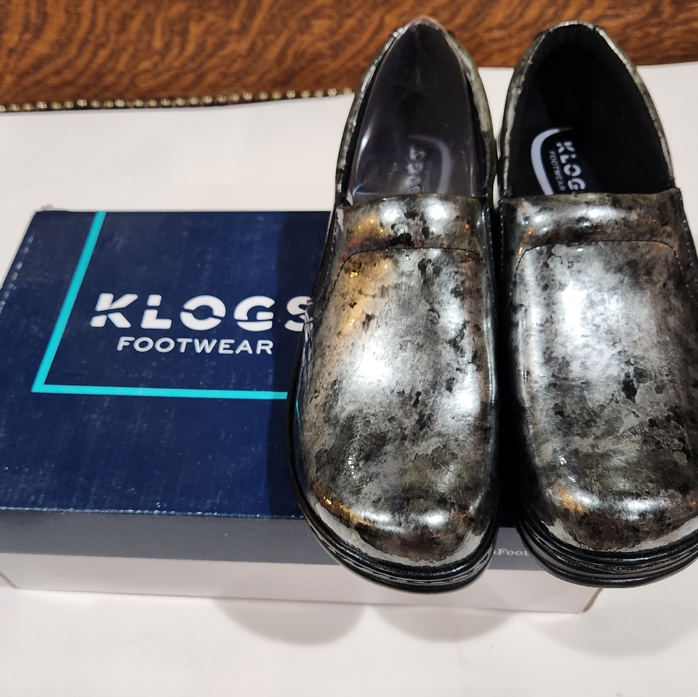 NAPLES KLOGS SZ. 8.5
